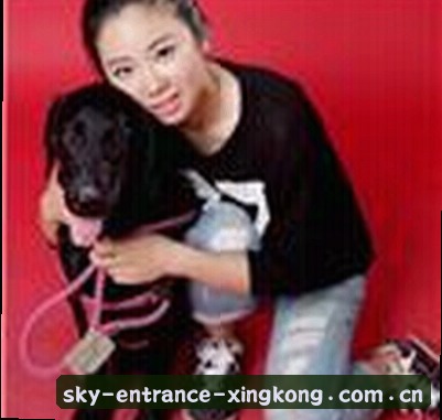 李薇